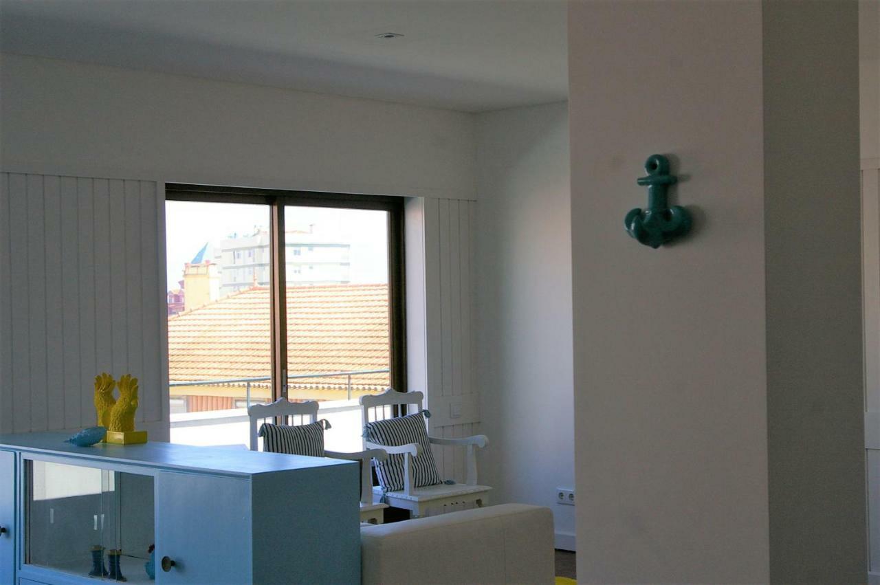 Blue Apartment Parede Beach House エクステリア 写真