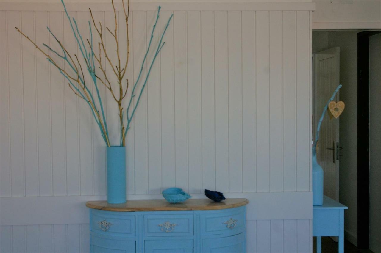 Blue Apartment Parede Beach House エクステリア 写真